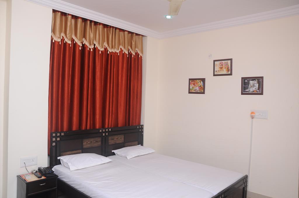 Ashish Villa Guest House จ๊อดปูร์ ภายนอก รูปภาพ